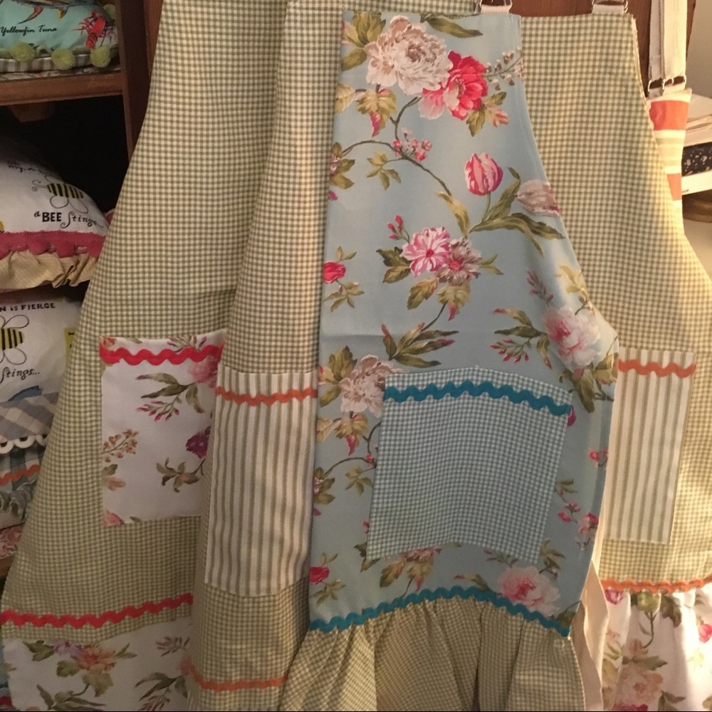 Handmade aprons, 100% Cotton, two front pockets